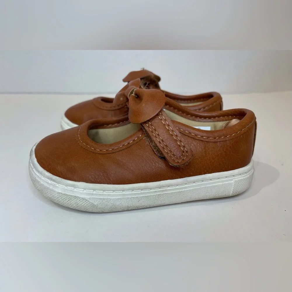 Carter’s Toddler Girl’s Slip-On Bow Brown Flats‎ Size 4